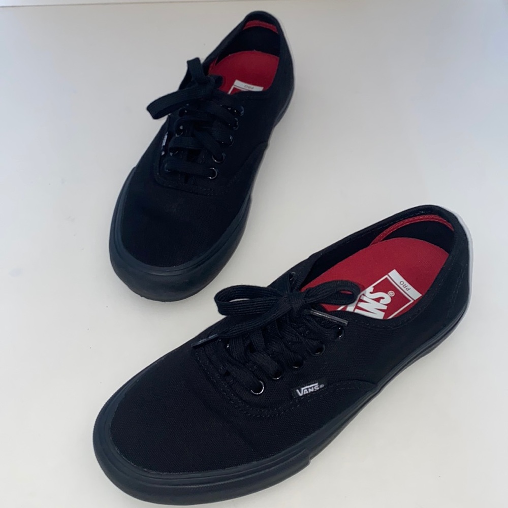 VANS Pro Triple Black Skateboarding Skate Shoes Low Canvas Men's size 6.5